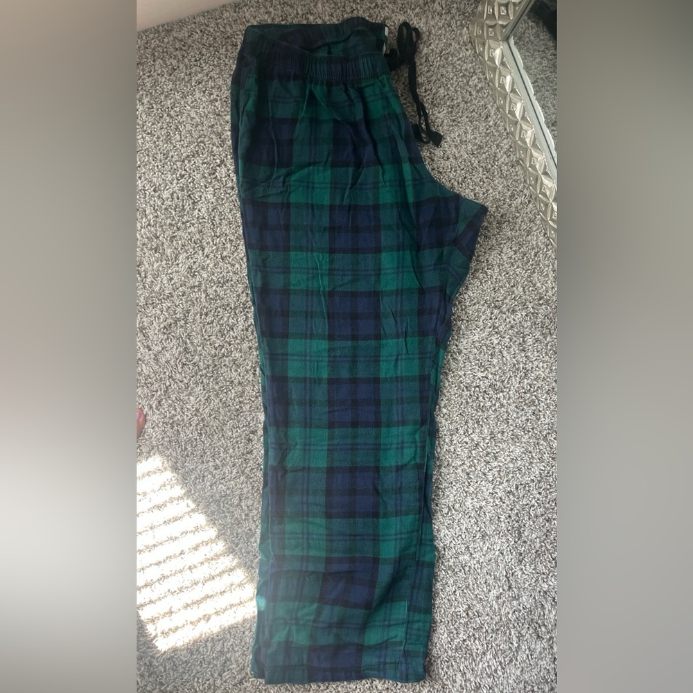 Old Navy Green and Blue Plaid Pajama Pants